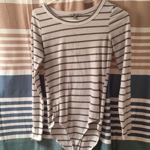 BLACK AND WHITE STRIPPED BODYSUIT